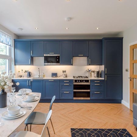 Stunning 3 Bed Duplex Apartment In The Heart Of West Hampstead Londra Exterior foto