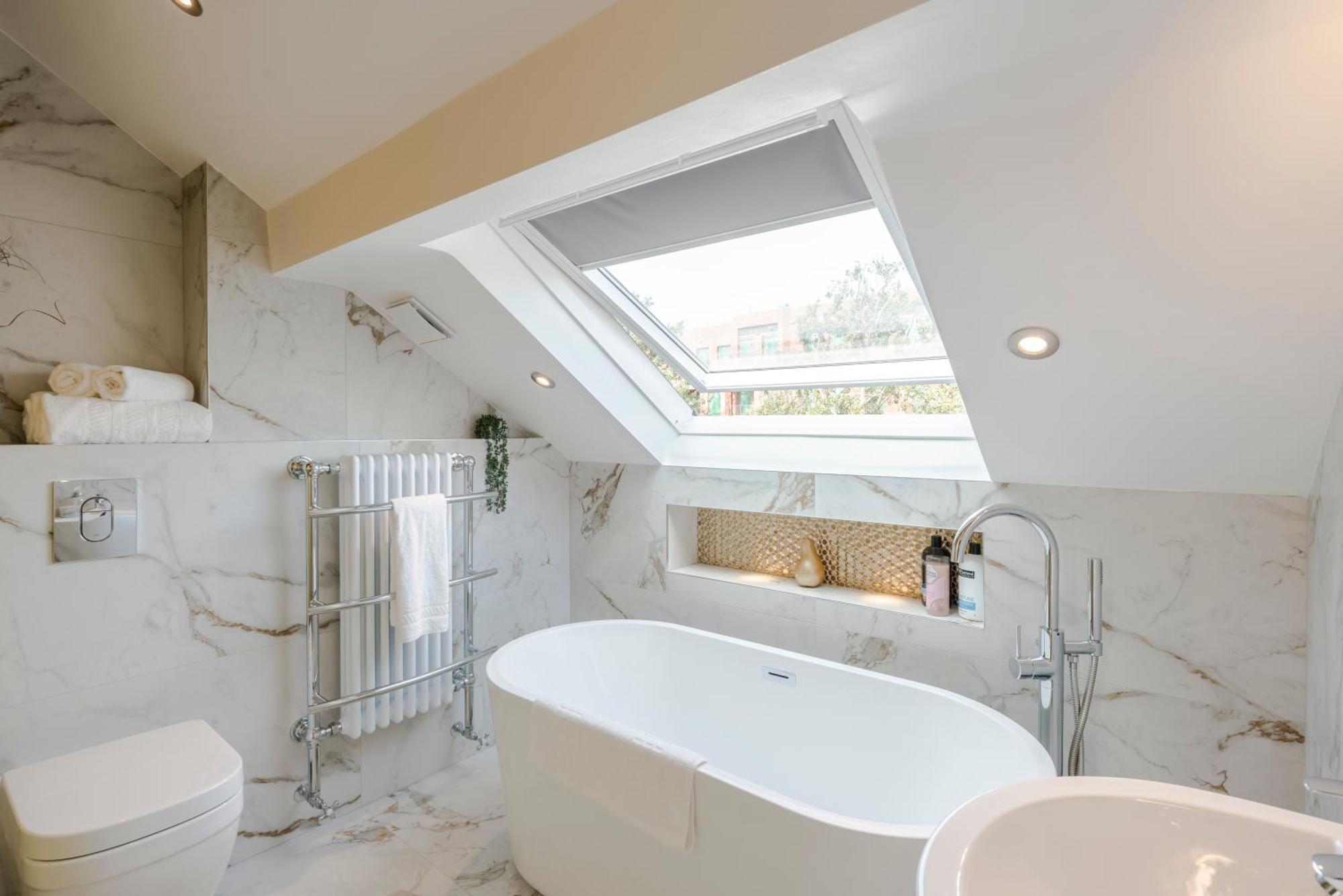 Stunning 3 Bed Duplex Apartment In The Heart Of West Hampstead Londra Exterior foto