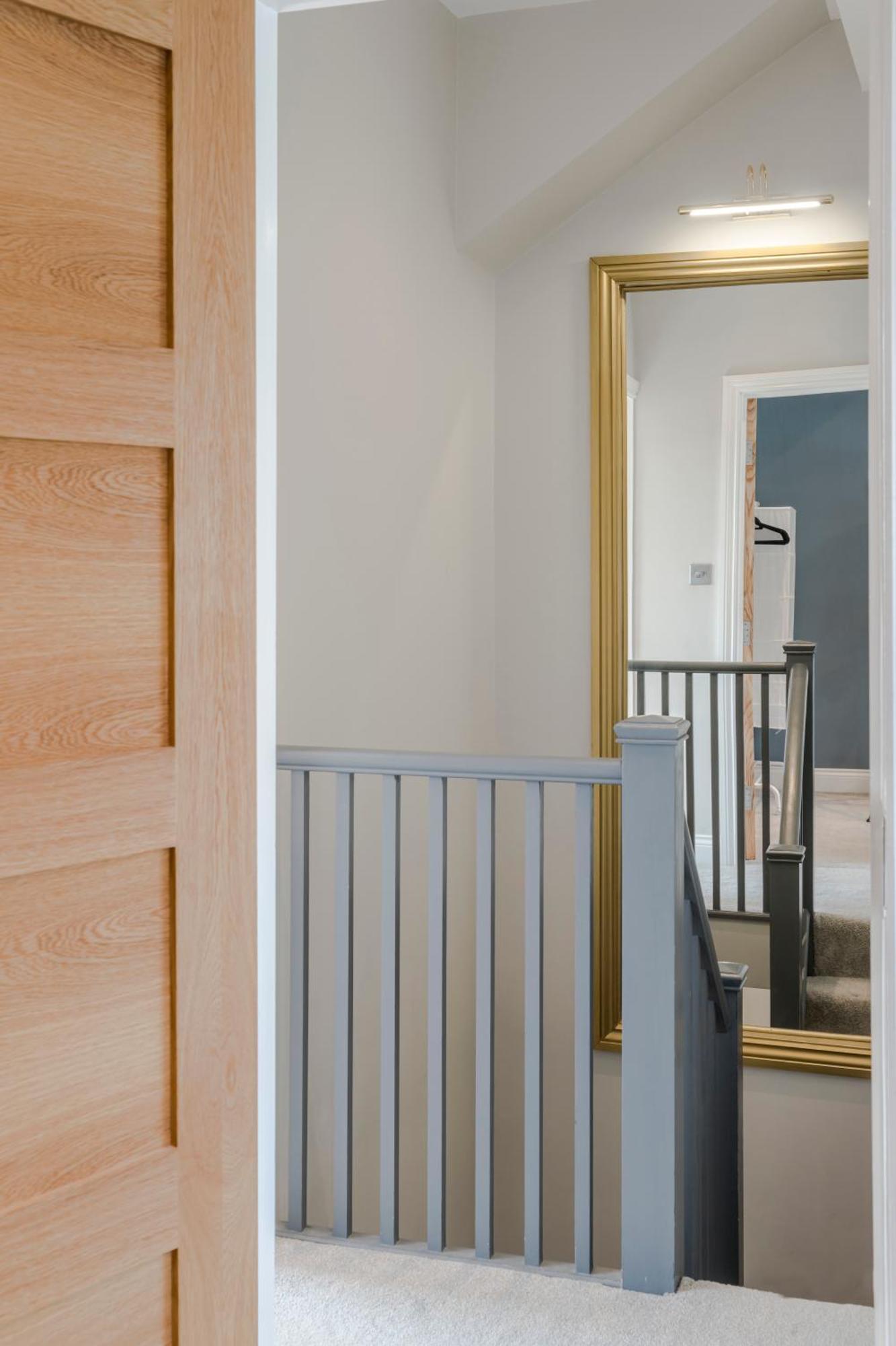 Stunning 3 Bed Duplex Apartment In The Heart Of West Hampstead Londra Exterior foto