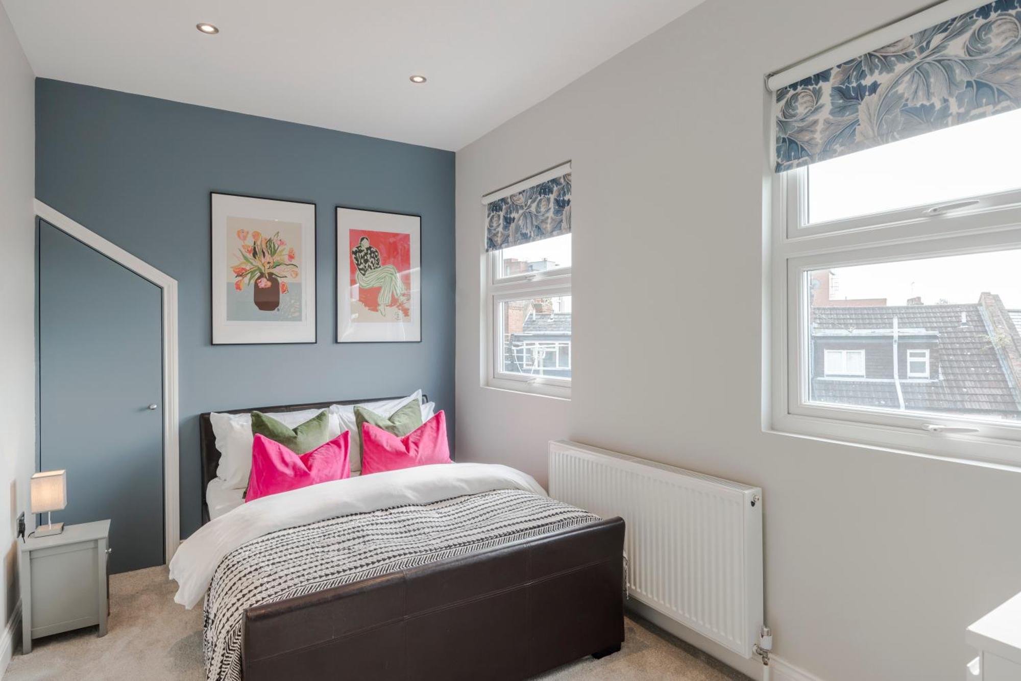 Stunning 3 Bed Duplex Apartment In The Heart Of West Hampstead Londra Exterior foto