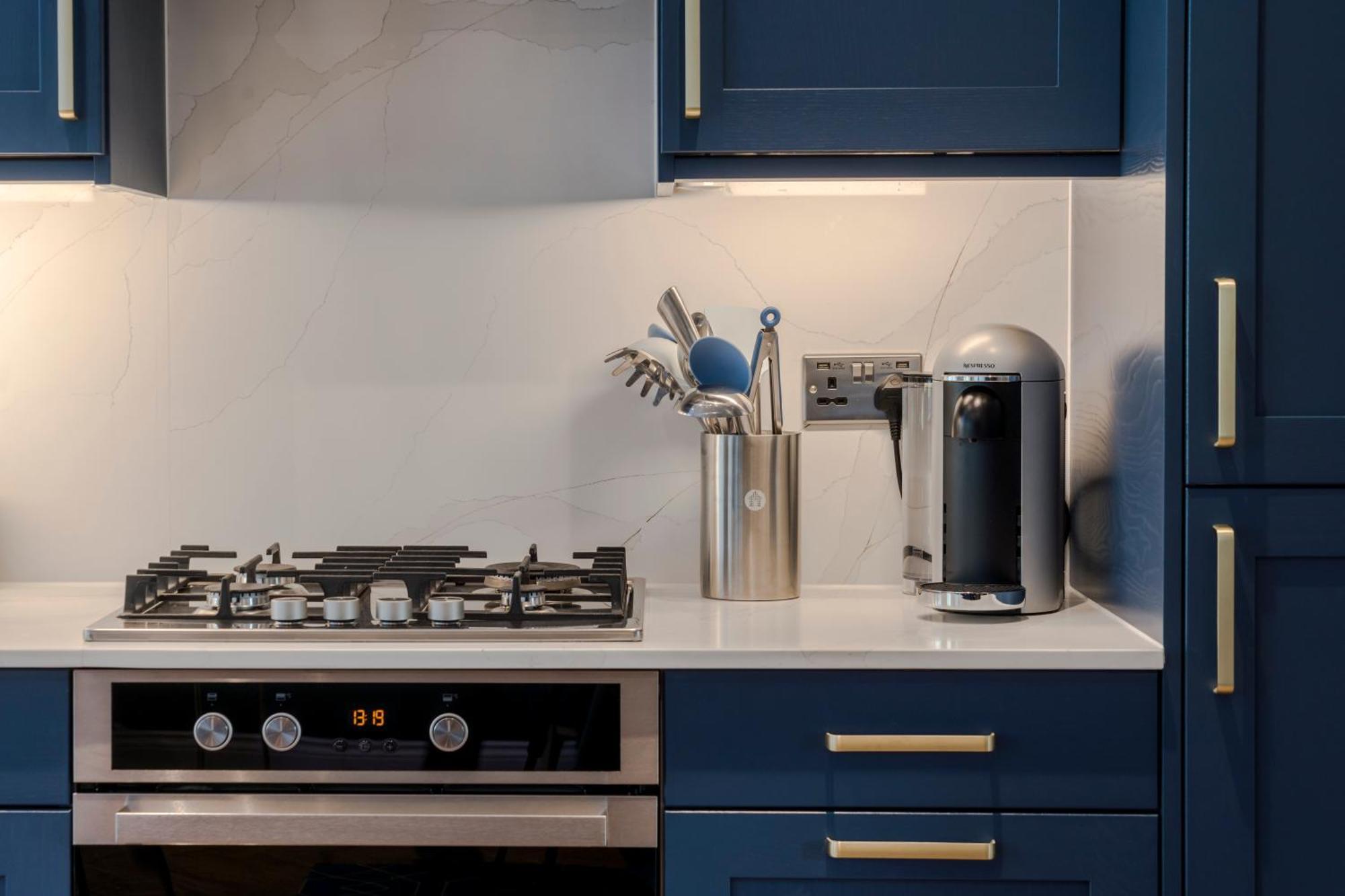 Stunning 3 Bed Duplex Apartment In The Heart Of West Hampstead Londra Exterior foto